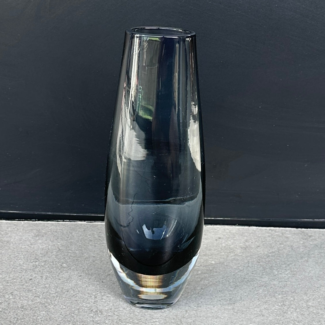 Vase en verre gris vintage scandinave