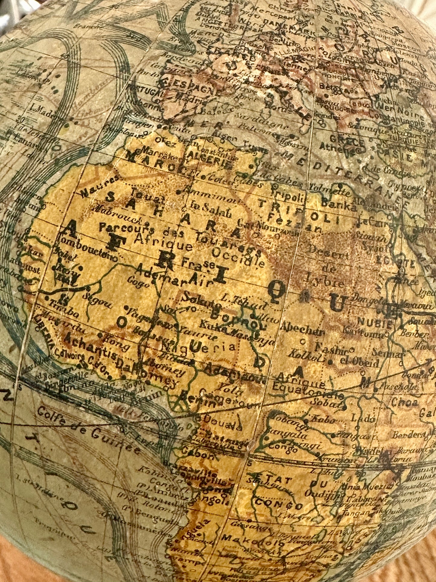 Globe terrestre J. FOREST, Éditeur Géographe à Paris - Début XXe siècle