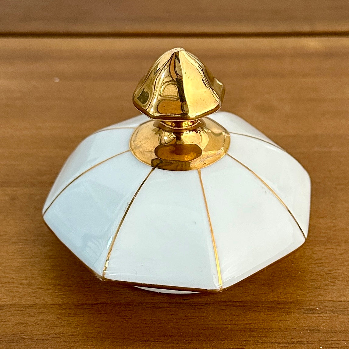 Service à café en porcelaine de Meissen - Art déco - Circa 1930 - Blanc et or - 32 pièces