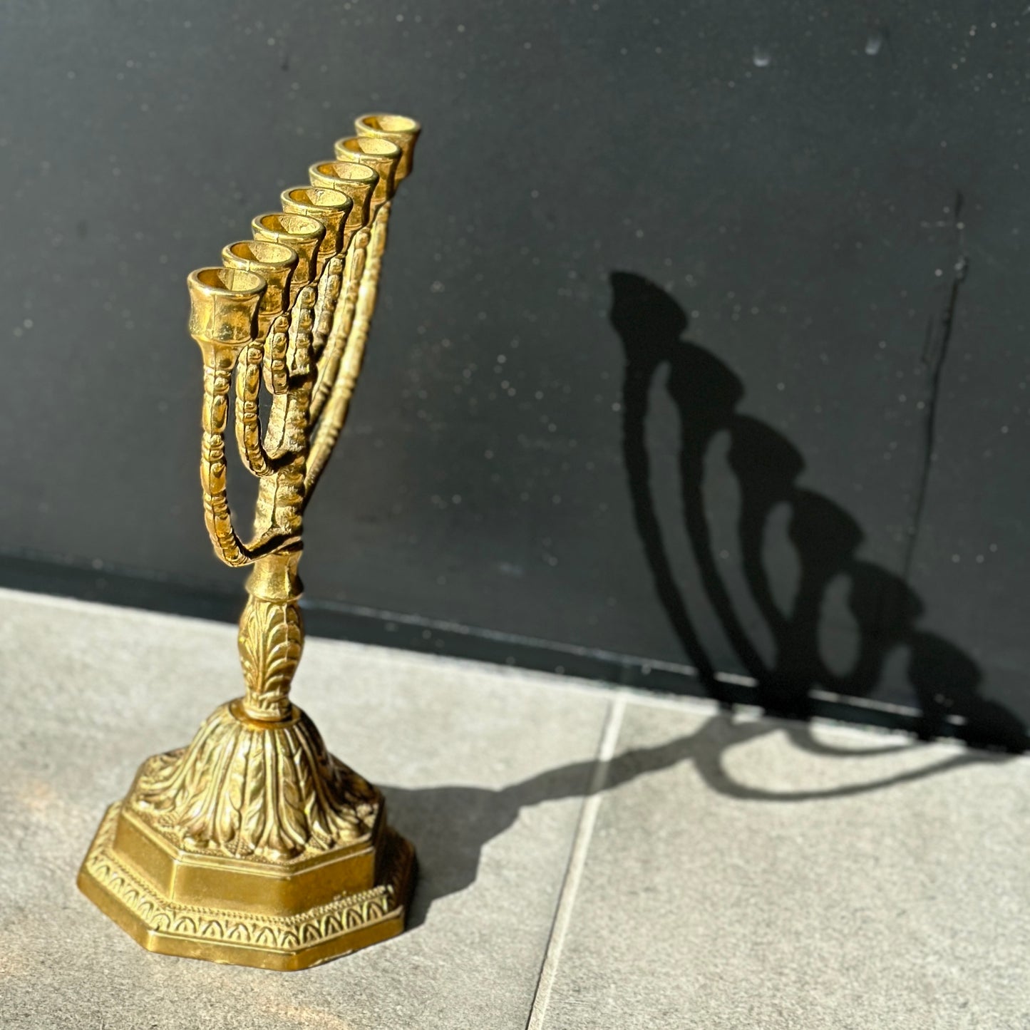 Chandelier à 7 branches (Menorah) en laiton