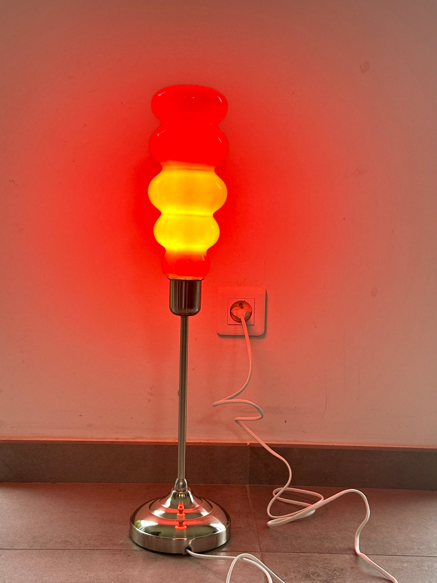 Lampe design POP vintage moderne en verre orange style 70’s