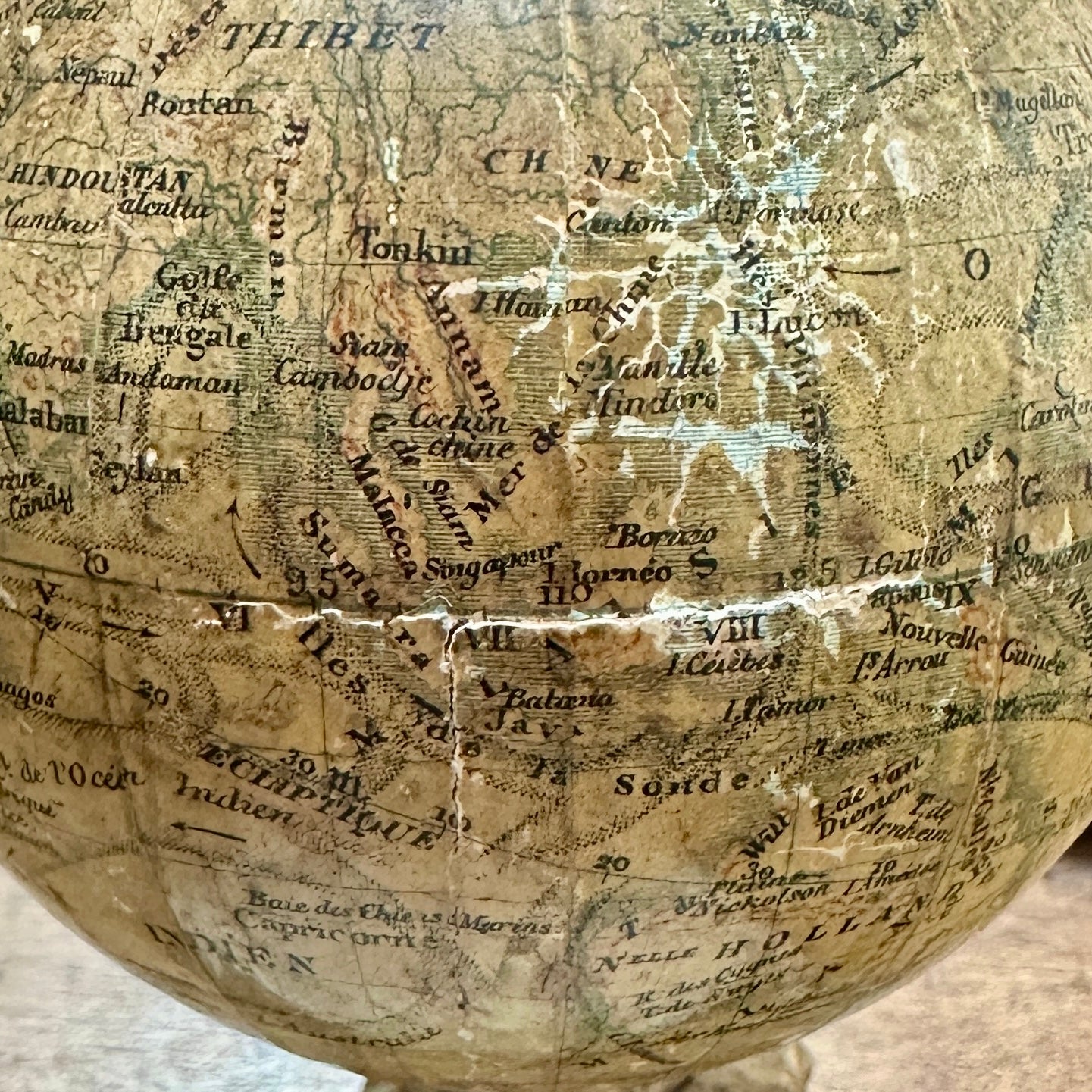 Globe Terrestre Ancien J.L & Cie 🌍 | Piètement Métal Doré | XIXᵉ siècle | 20,5 cm