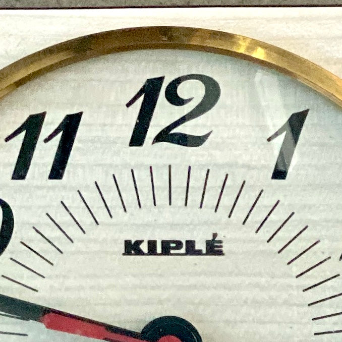 Horloge blanche vintage en formica - marque Kiplé - Années 60-70