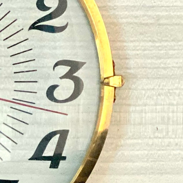 Horloge blanche vintage en formica - marque Kiplé - Années 60-70