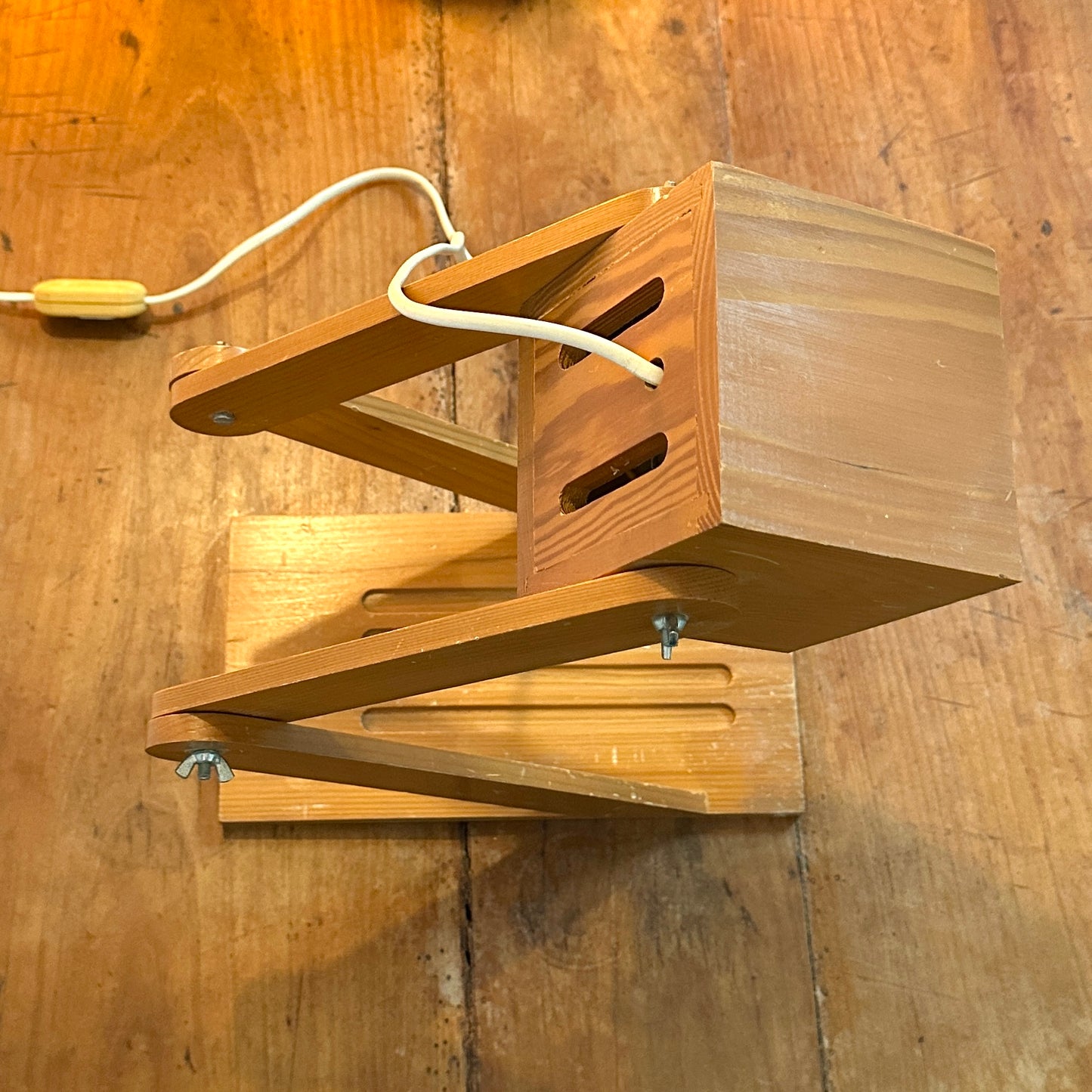 Lampe de Bureau Vintage en Bois Pliable - Style Industriel - années 80