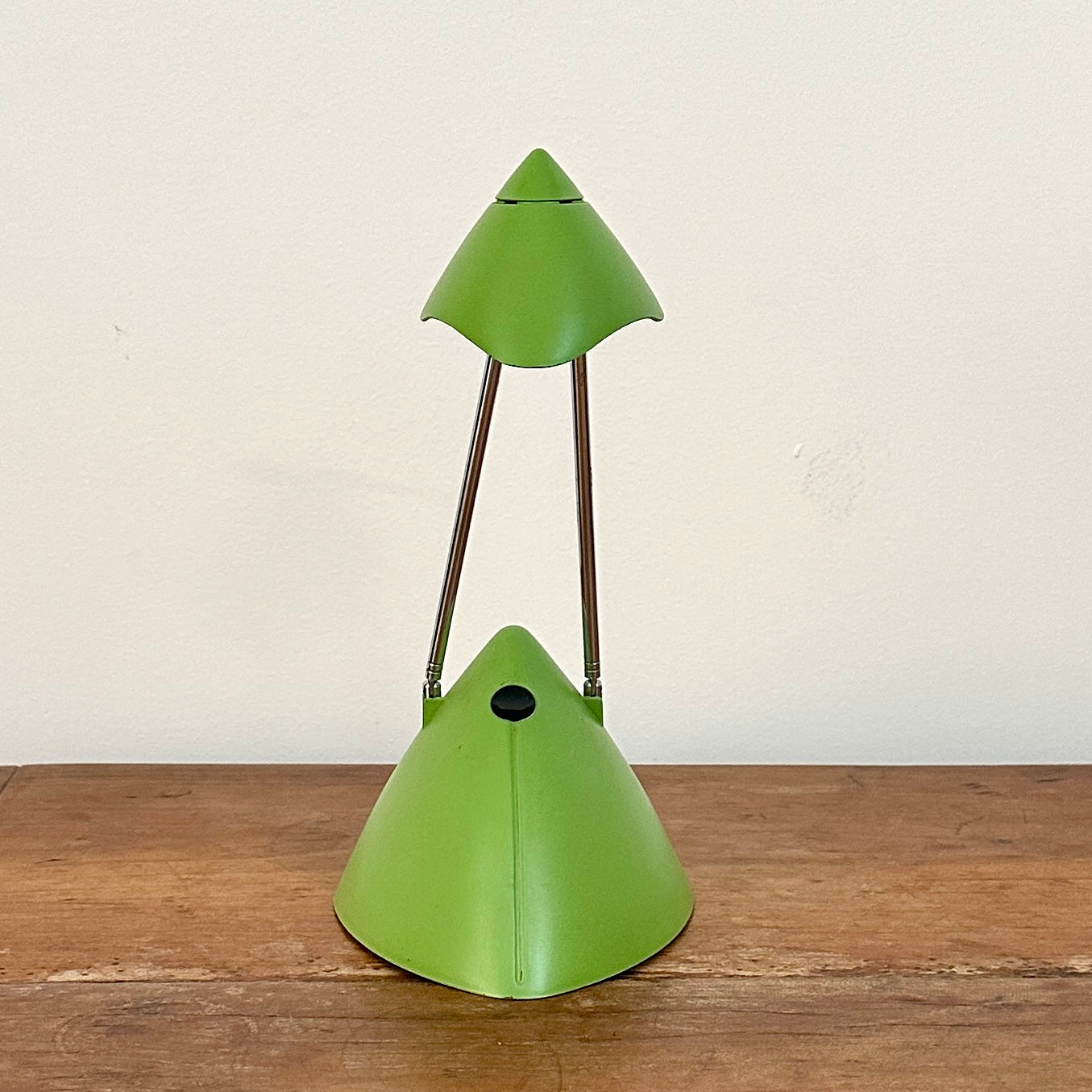 Lampe de Bureau Design en Plastique Vert – Design Télescopique et Orientable