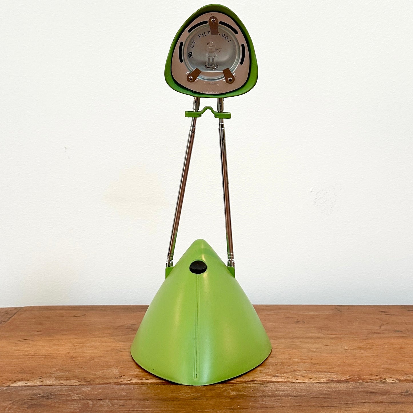 Lampe de Bureau Design en Plastique Vert – Design Télescopique et Orientable