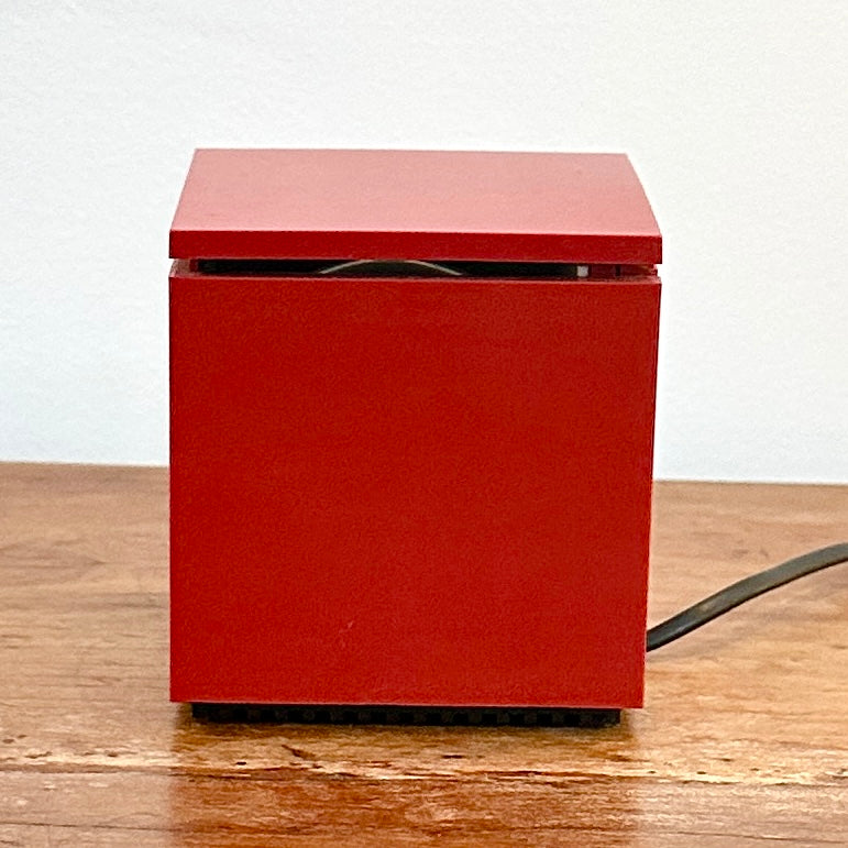 Lampe CINI & NILS – Design Iconique OPI Milano - Modèle : Cuboluce rouge