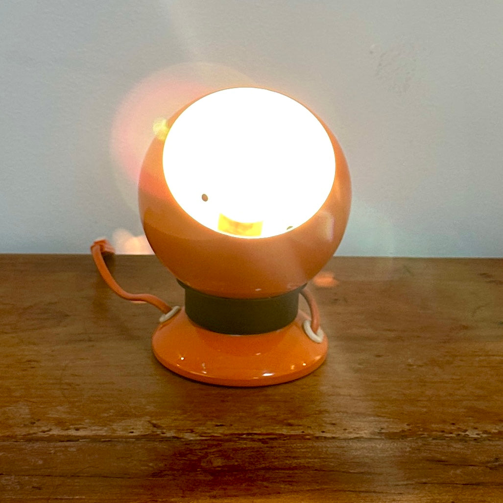 Lampe style Eyeball - design E.S HORN - AALESTRUP