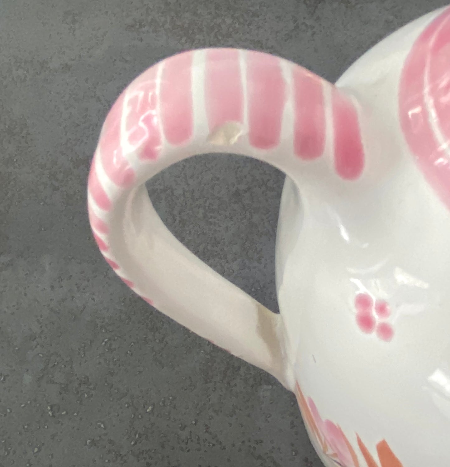 Vase « HENRIOT - QUIMPER », fleuri rose en céramique - Années 70