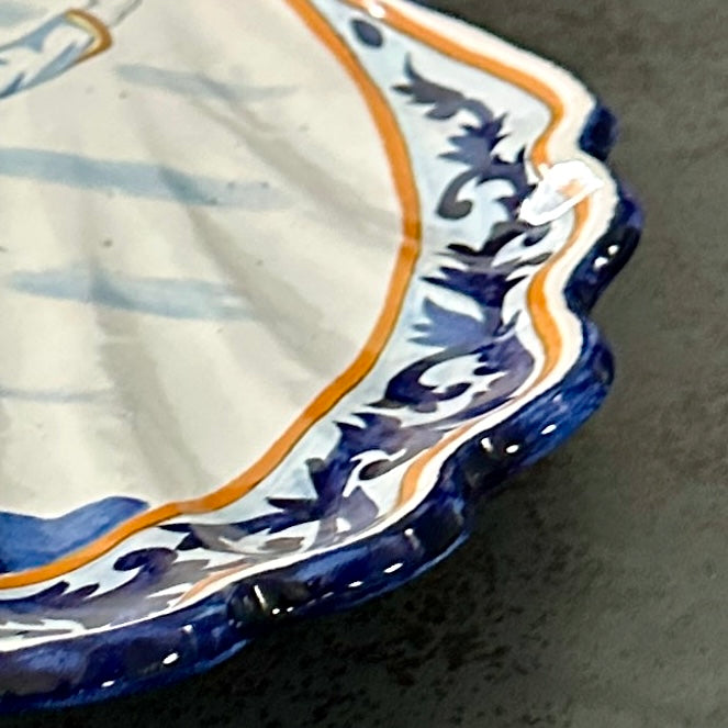Faience - Henriot Quimper - plat coquille
St Jacques grande taille (33 cm)