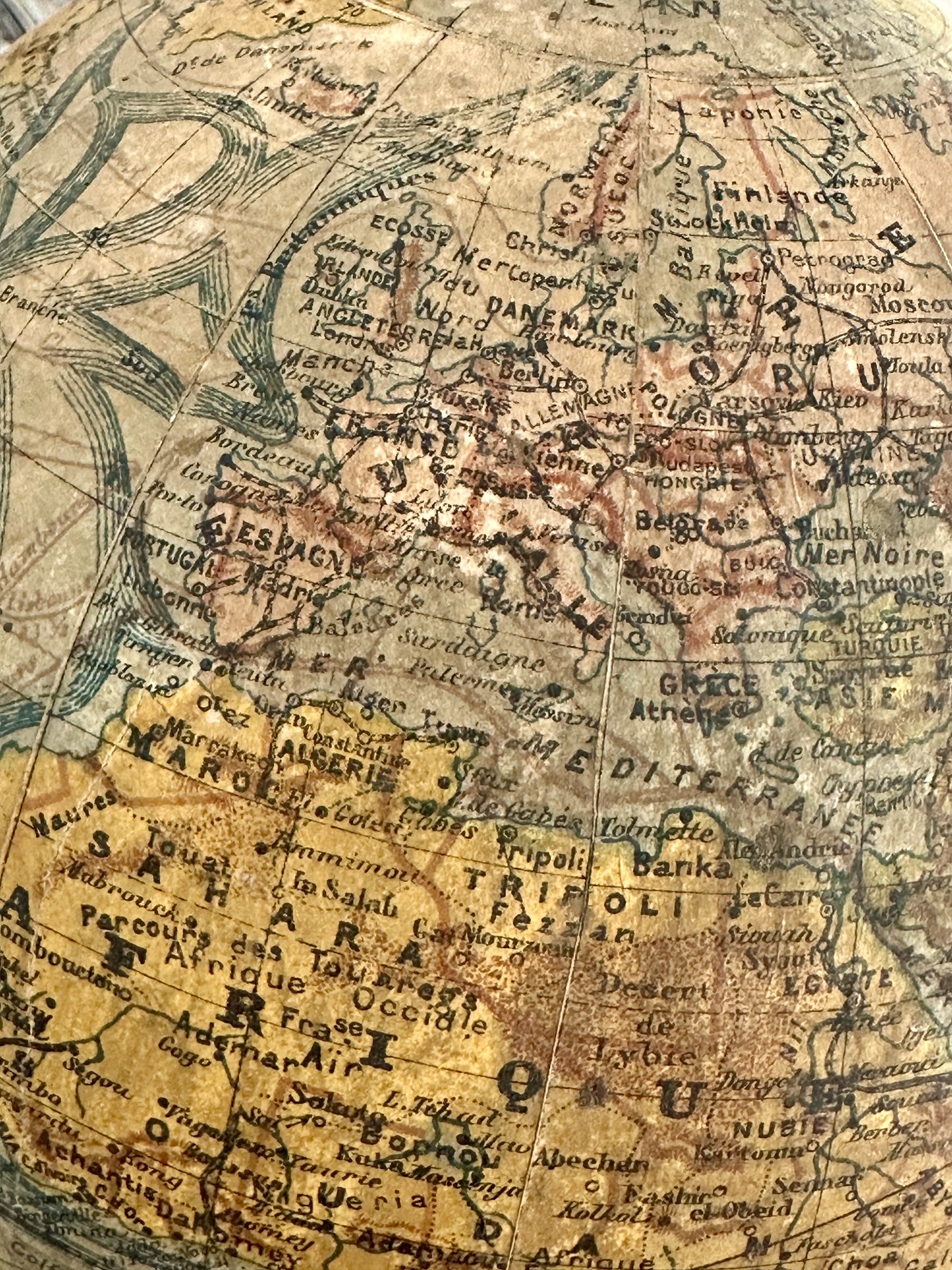 Globe terrestre J. FOREST, Éditeur Géographe à Paris - Début XXe siècle