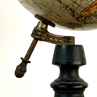 Globe terrestre J. FOREST, Éditeur Géographe à Paris - Début XXe siècle