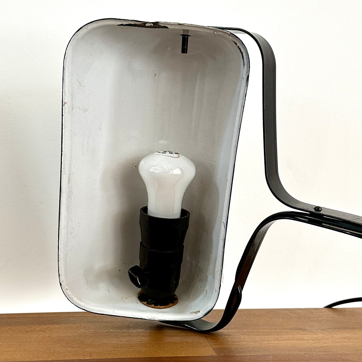 Lampe de bureau HORAX à piètement escalier - Circa 1930