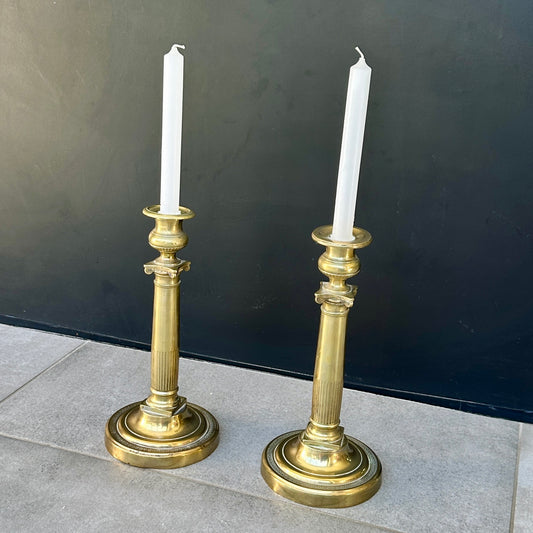 🕯️ Paire de Bougeoirs en Laiton XIXe – Style Néoclassique