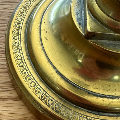 🕯️ Paire de Bougeoirs en Laiton XIXe – Style Néoclassique