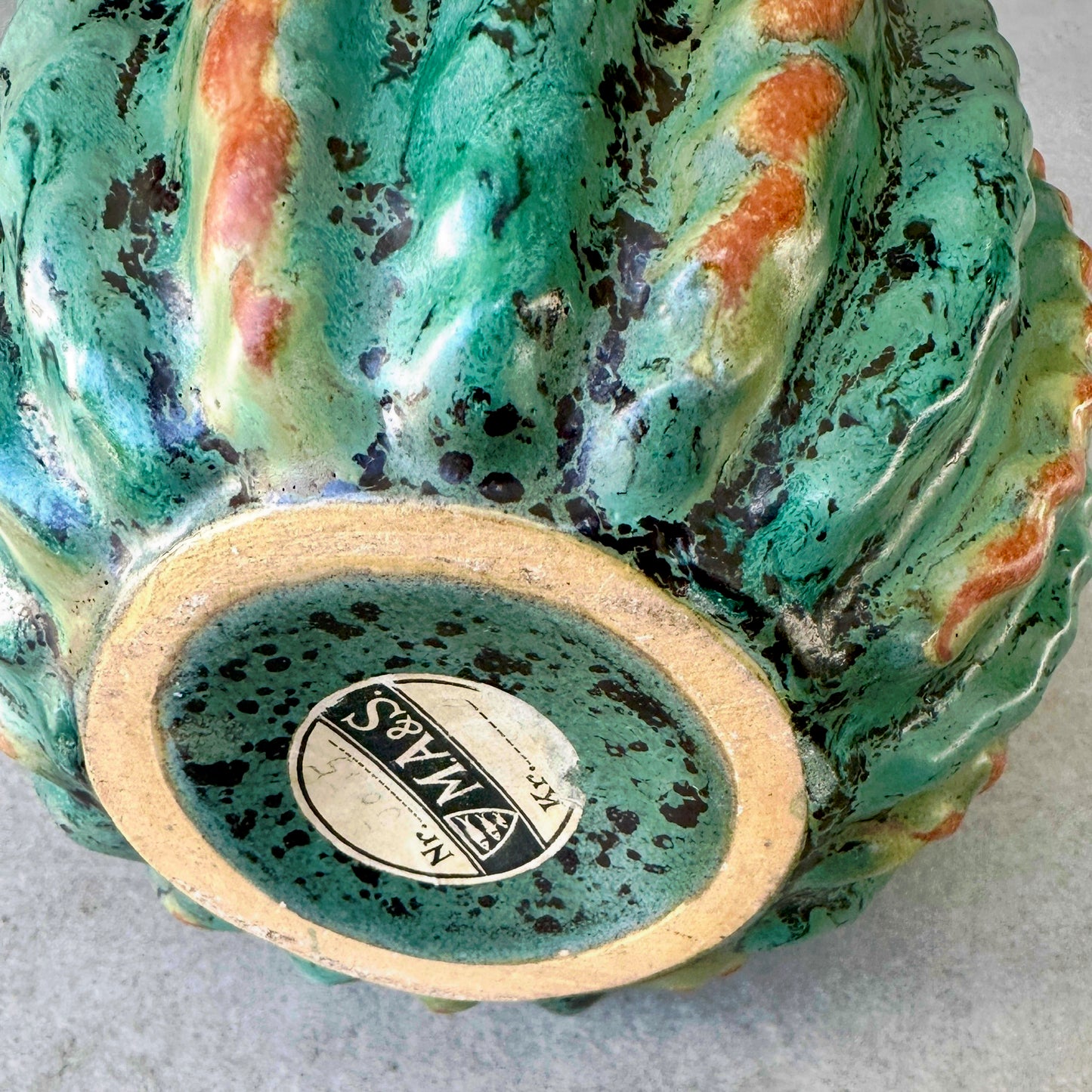 Vase « Melon » en céramique émaillée cannelée – Michael Andersen & Sons