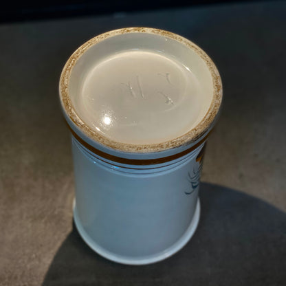 Pot à pharmacie en faïence avec couvercle à décor floral du XIXème siècle.