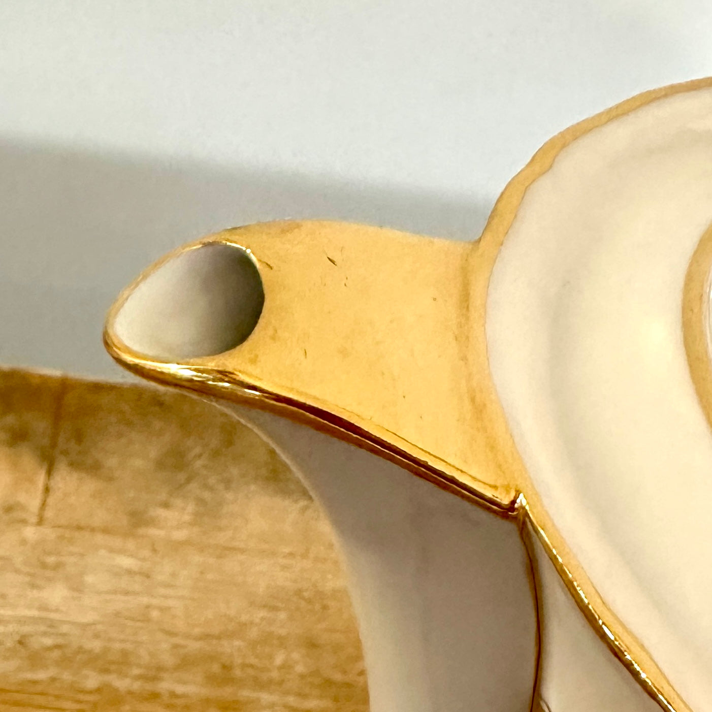 Service à café en porcelaine fine de Limoges - Circa 1960 - Blanc et or - 29 pièces