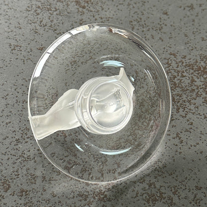 Baguier en cristal signé Lalique France - Modèle Couple de Colombes