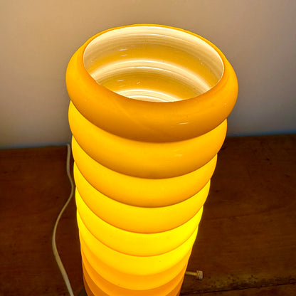 Lampe Vintage Orange – Base Tulipe Chromée & Abat-Jour en Verre
