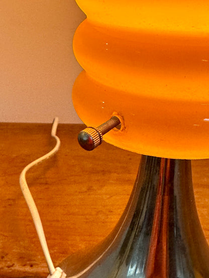 Lampe Vintage Orange – Base Tulipe Chromée & Abat-Jour en Verre