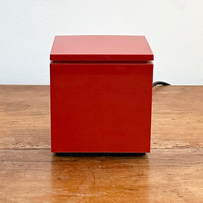 Lampe CINI & NILS – Design Iconique OPI Milano - Modèle : Cuboluce rouge