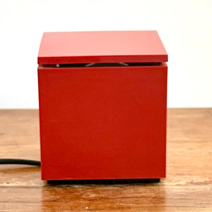Lampe CINI & NILS – Design Iconique OPI Milano - Modèle : Cuboluce rouge