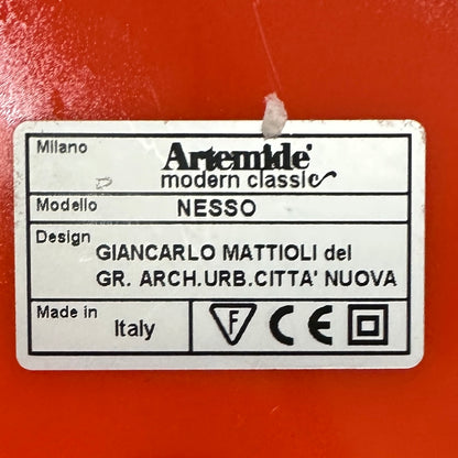 Lampe Giancarlo Mattioli - Modèle Nesso - ARTEMIDE