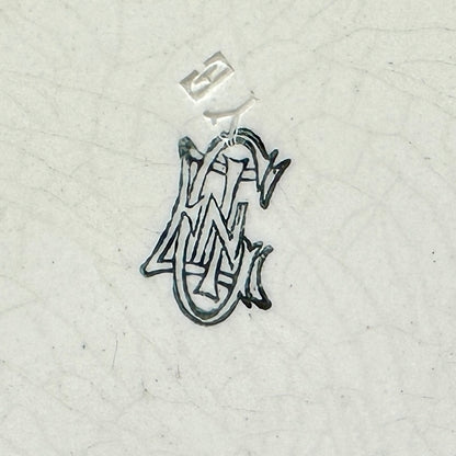 Plat ancien Gien - XIXe – Faïence Renaissance italienne – Décor grotesque et allégorique, 26,5 cm