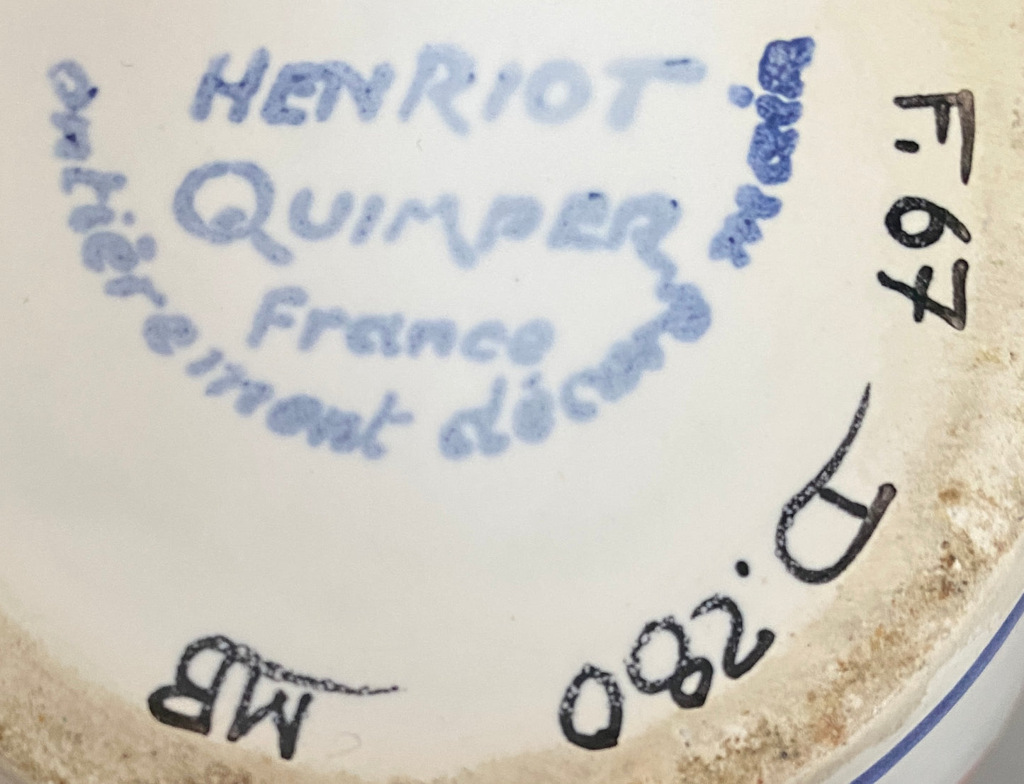 Vase « HENRIOT - QUIMPER », fleuri en céramique - Années 70