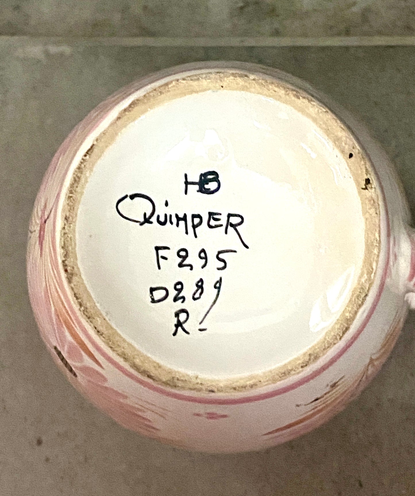 Vase « HENRIOT - QUIMPER », fleuri rose en céramique - Années 70