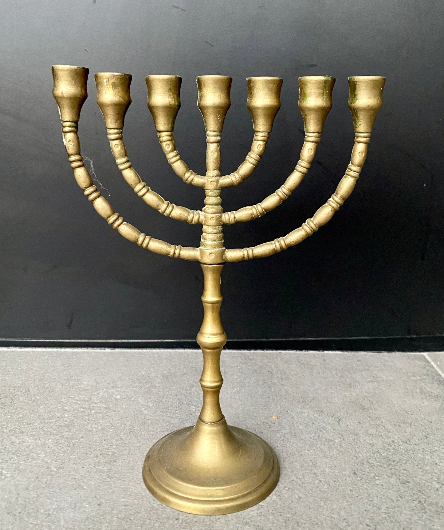 Chandelier à 7 branches (Menorah) en laiton