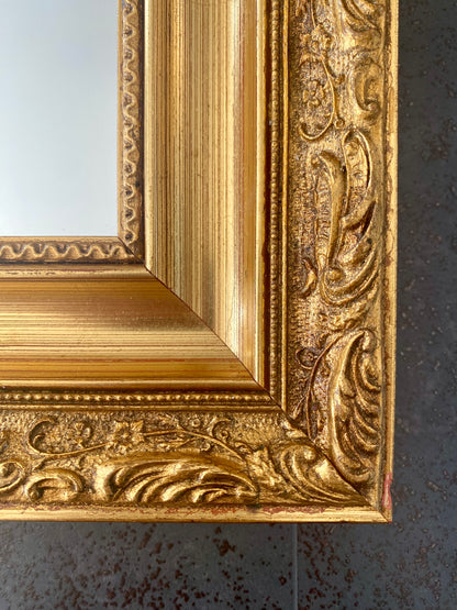 Grand miroir - bois doré - décor moulures