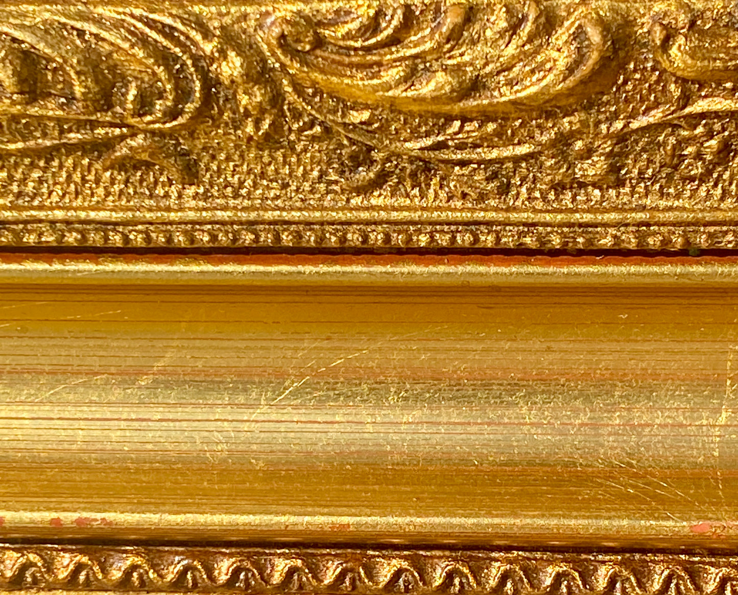 Grand miroir - bois doré - décor moulures